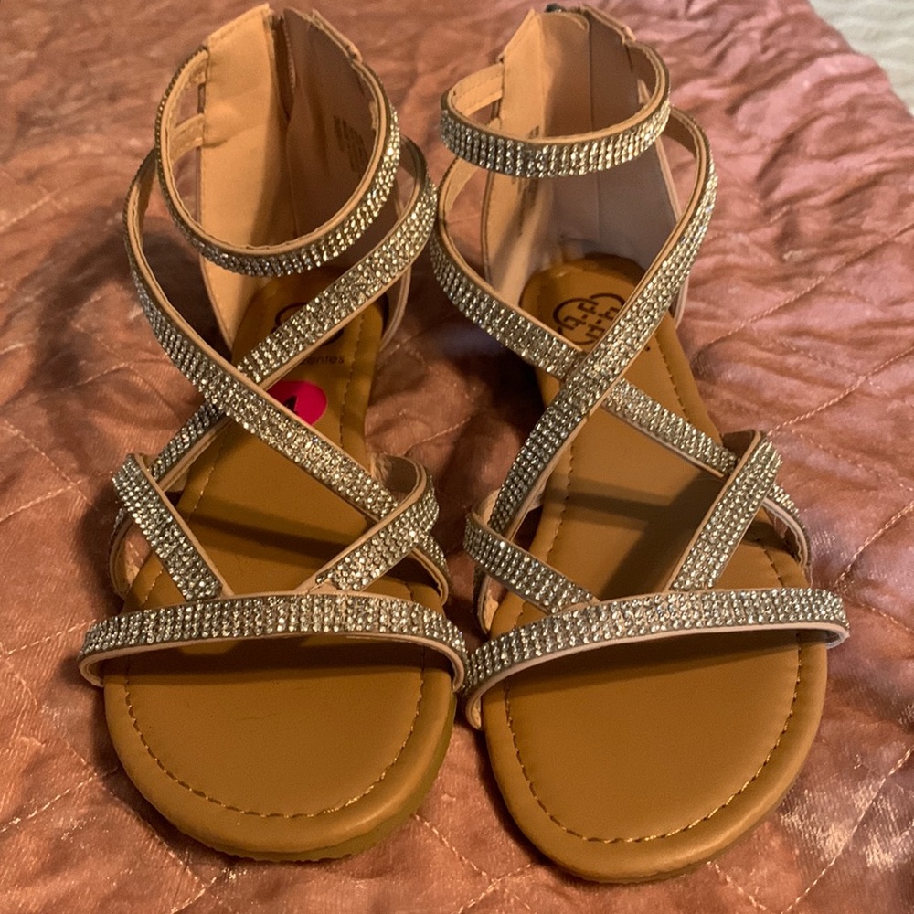 Daisy Fuentes sandals